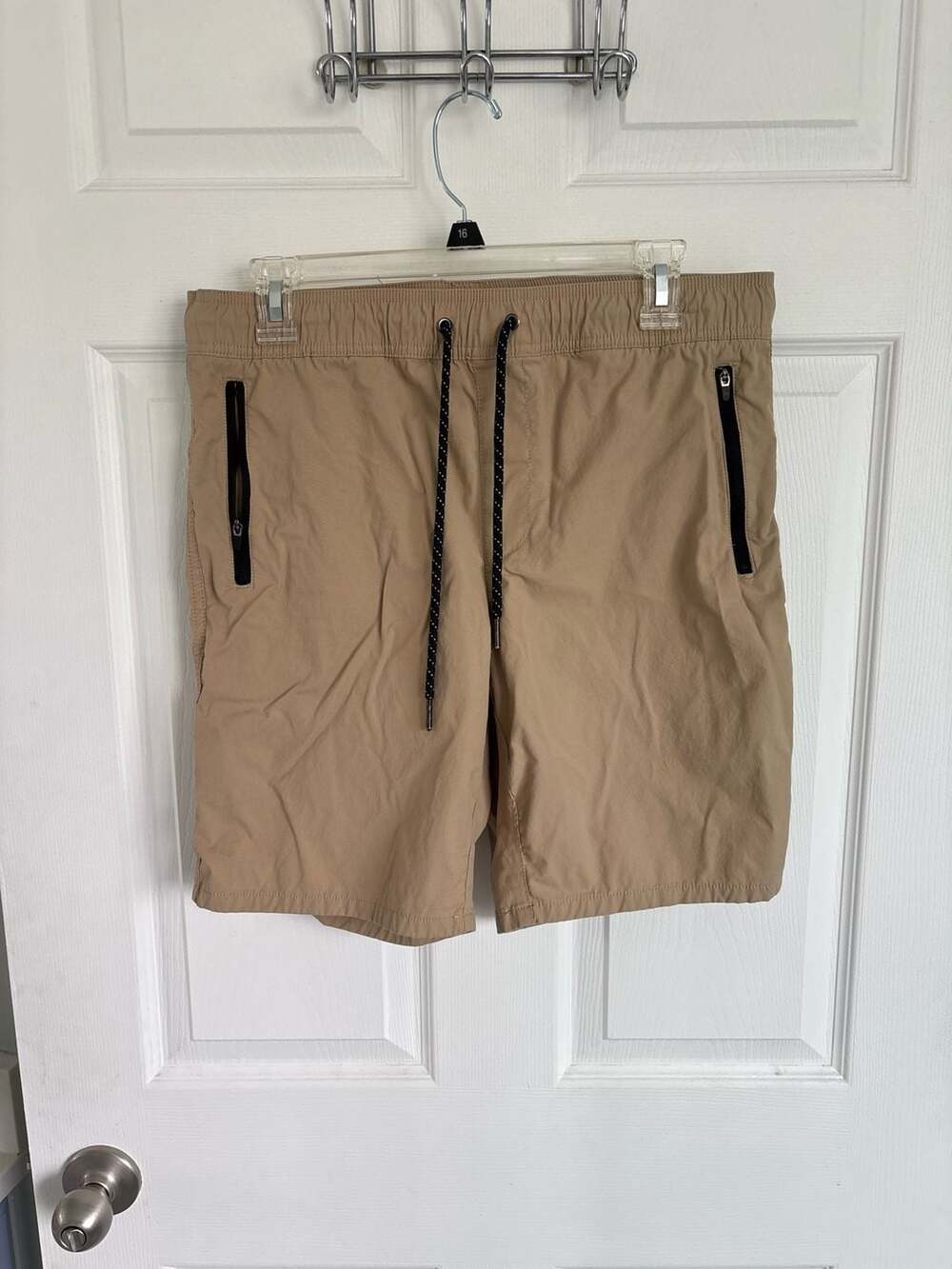Urban Pipeline Men's Hybrid Utility Shorts Size 32 Tan